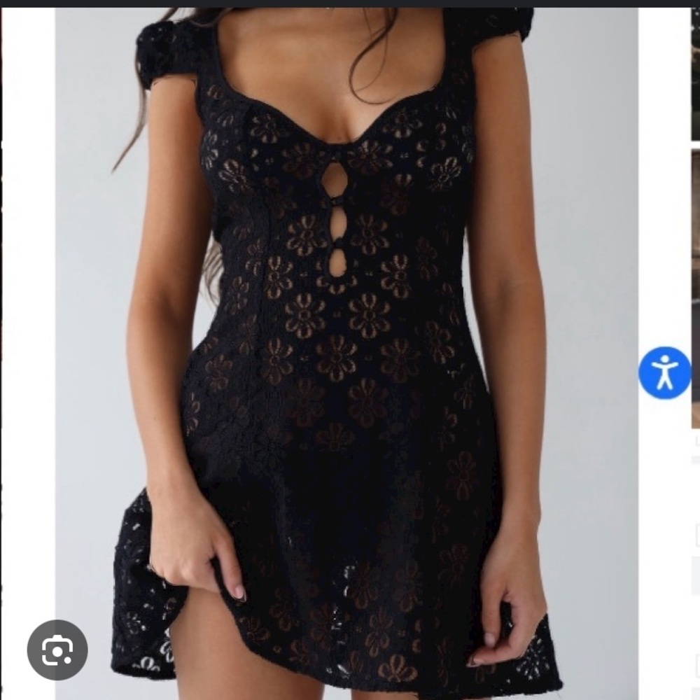 Mirror Palais sample Maria dress in black